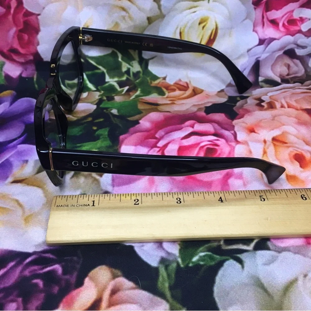 Gucci Black thick acetate glasses frames Logo in gold on arms New pouch papers